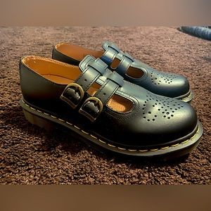 8065 Leather Mary Jane Shoes - Never Worn